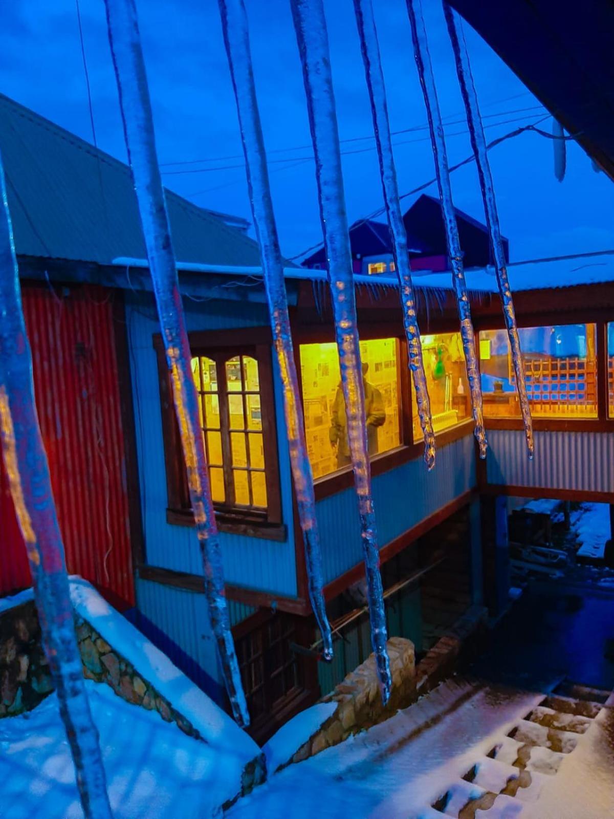 Hostel Cruz Del Sur Ushuaia Eksteriør bilde